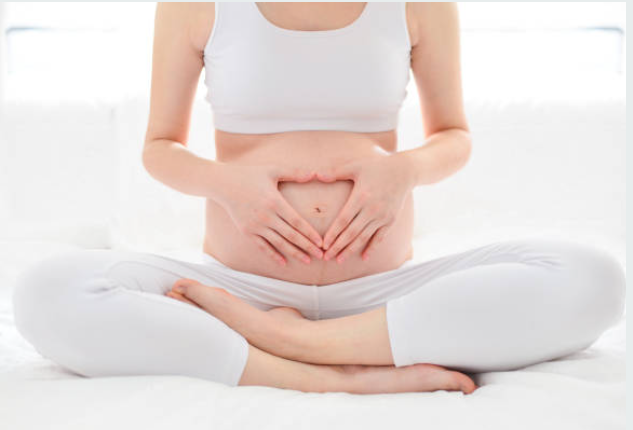 Ostéopathe et fertilité à Lyon  femme enceinte